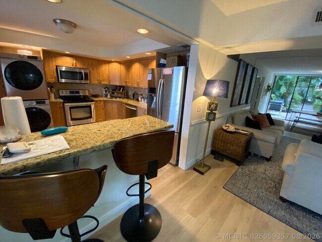 Foto del edificio - 501 SW 11th Pl