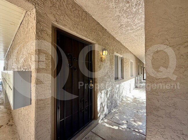 Foto del edificio - 4354 N 82nd St