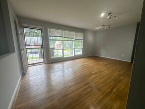 Building Photo - 6445 Fairborn Ter
