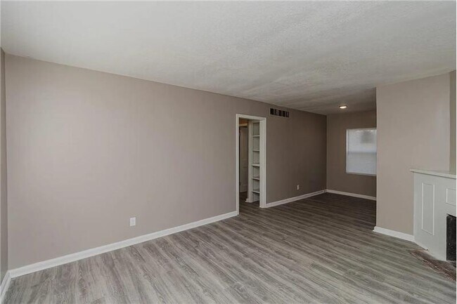 Foto del edificio - 919 N Piatt Ave