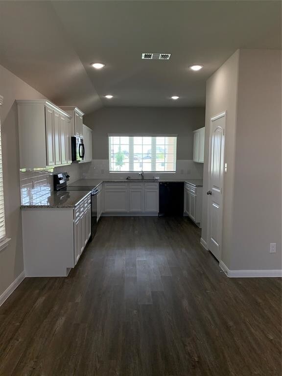 Building Photo - 9155 Switchgrass Ln