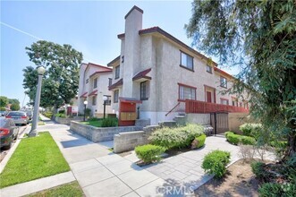 Building Photo - 1290 Elm Ave