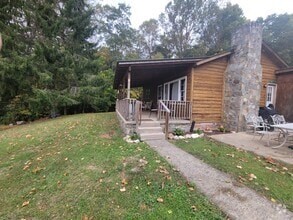 Building Photo - 113 Headman Ln