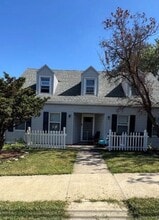 Building Photo - 353 Sturges Ave