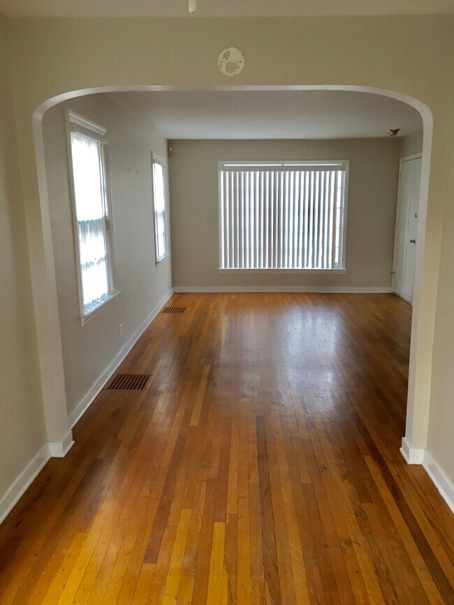 Foto del edificio - 310-312 Henry SE