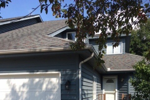 Entrance - 405 Sand Creek Dr N