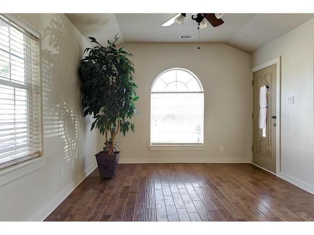 Building Photo - 2103 Harrison Ave
