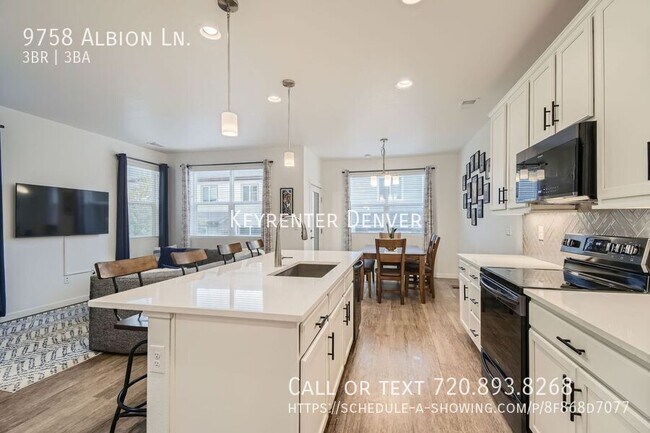 Building Photo - Stunning 3-Bed Townhouse with Pool & Playg...