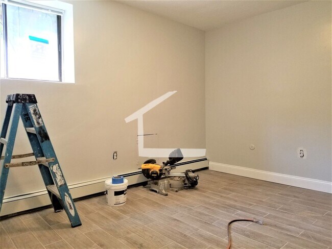 Foto del edificio - Nice 2 bed in Lower Allston