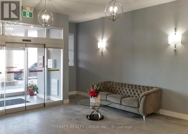 Building Photo - 175 Hunter St E