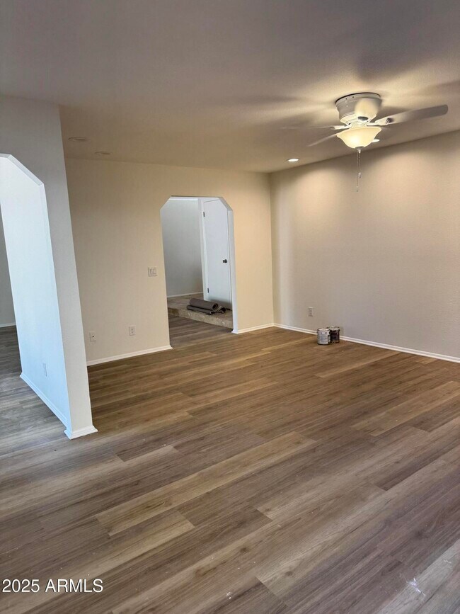 Foto del edificio - 417 W Mission Dr