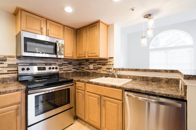 Foto del edificio - 10535 Beacon Ridge Dr