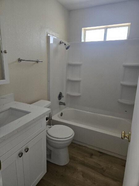 Building Photo - 3447 E Capri Ave