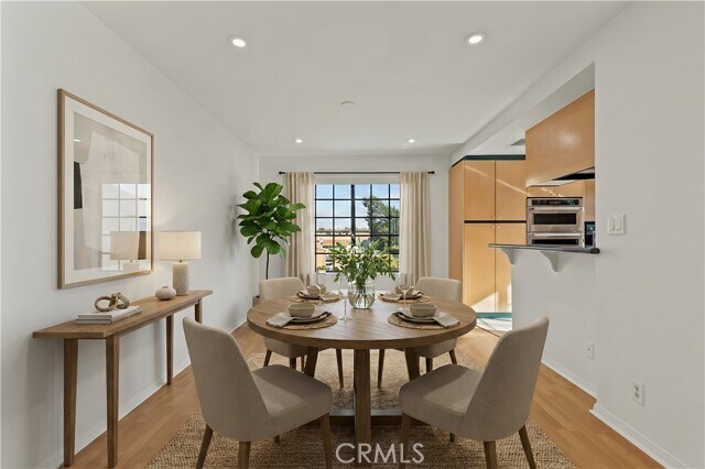 Foto del edificio - 4430 Noble Ave