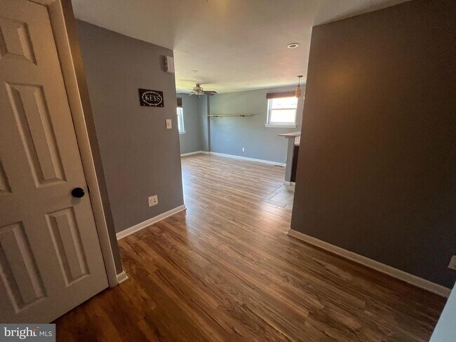 Foto del edificio - 9439 Lansford St