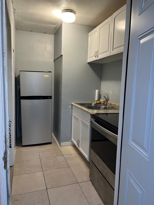 Primary Photo - 1BR-1BA Private Efficiency w/ Pvt