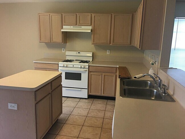 Building Photo - 3407 Huisache Ct