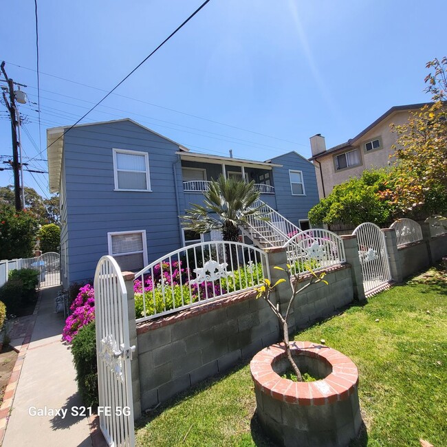 Foto del edificio - 2100 Cabrillo Ave