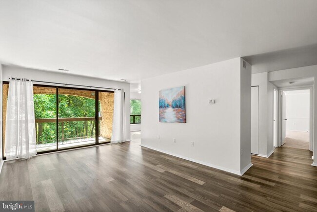 Foto del edificio - 435 Christopher Ave