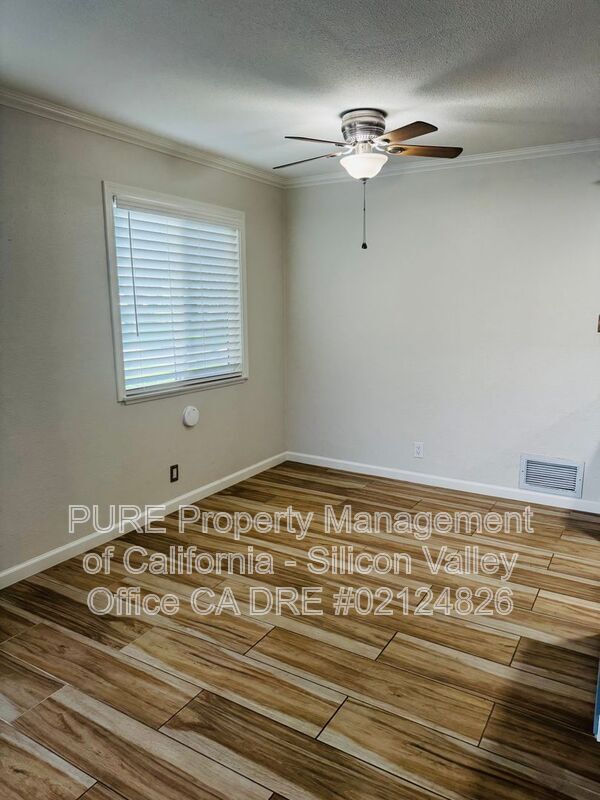 Foto del edificio - 264 Tradewinds Ct