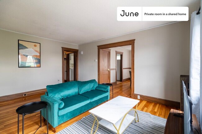 Foto del edificio - Room in Shared 4 bed/1 bath home in Somerville