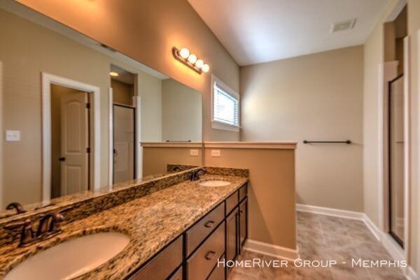 Building Photo - Beautiful Bartlett Home!
