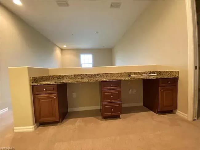 Foto del edificio - 11711 Izarra Way