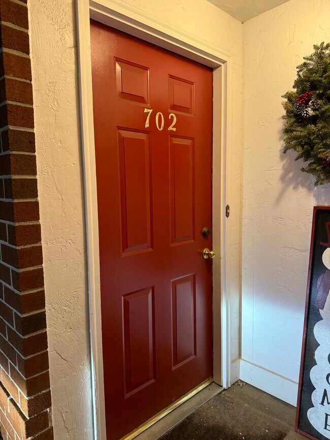 First Floor Unit - 750 E Marshall St