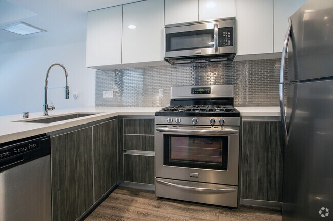 1HAB, 1BA - 11400 Culver Blvd