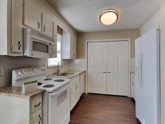 Building Photo - 551 Texas Trail