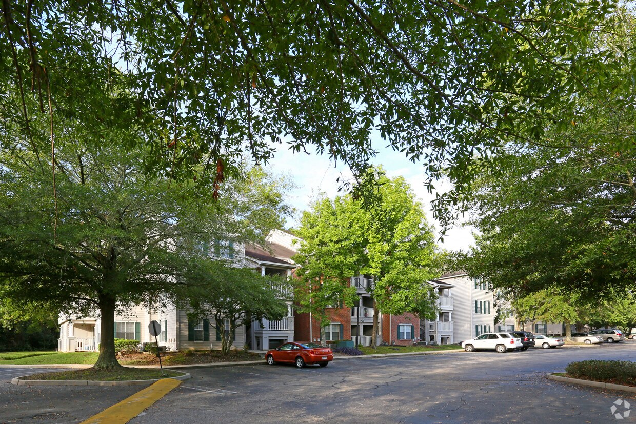 2305 at Killearn Apartments Tallahassee, FL