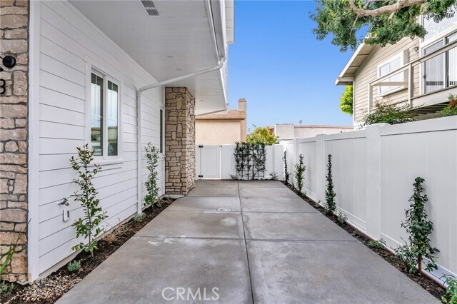 Foto del edificio - 2304 Harriman Ln
