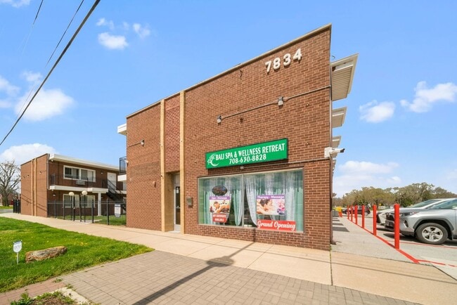 Building Photo - 7834 95th St