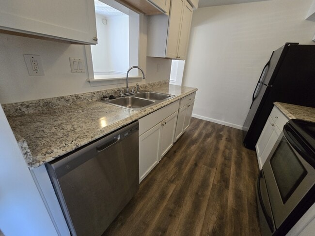 Foto del edificio - 618 Aubrey Dr