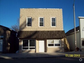 Building Photo - 514 Oak St