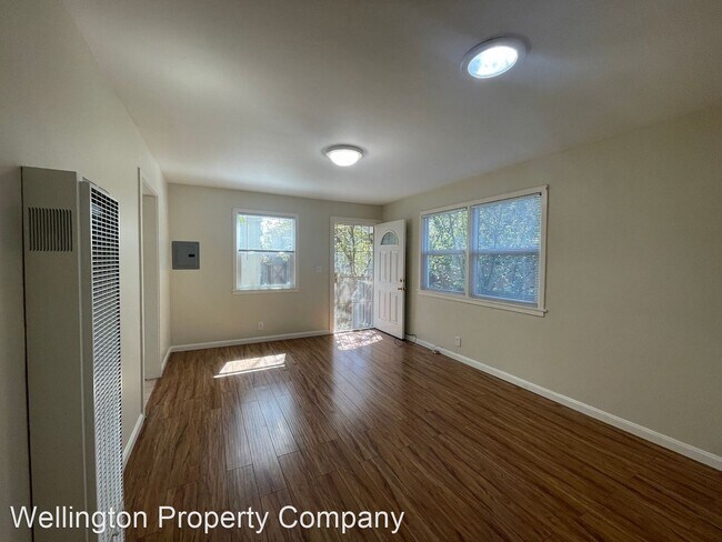 Building Photo - Studio, 1 bath House - 2129 Stuart St.