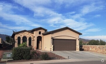 Building Photo - 2776 San Antonio Dr