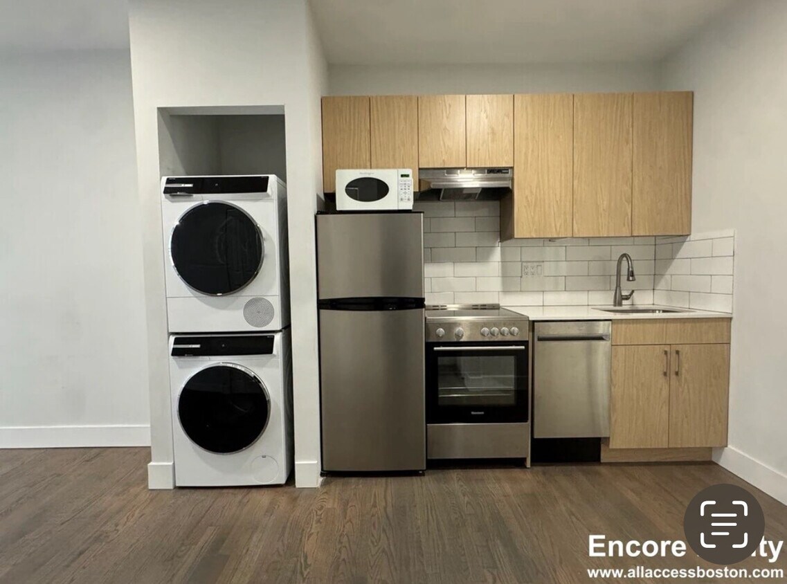 Foto principal - 252 Newbury St