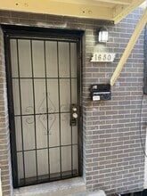 Building Photo - 1650 Chester St