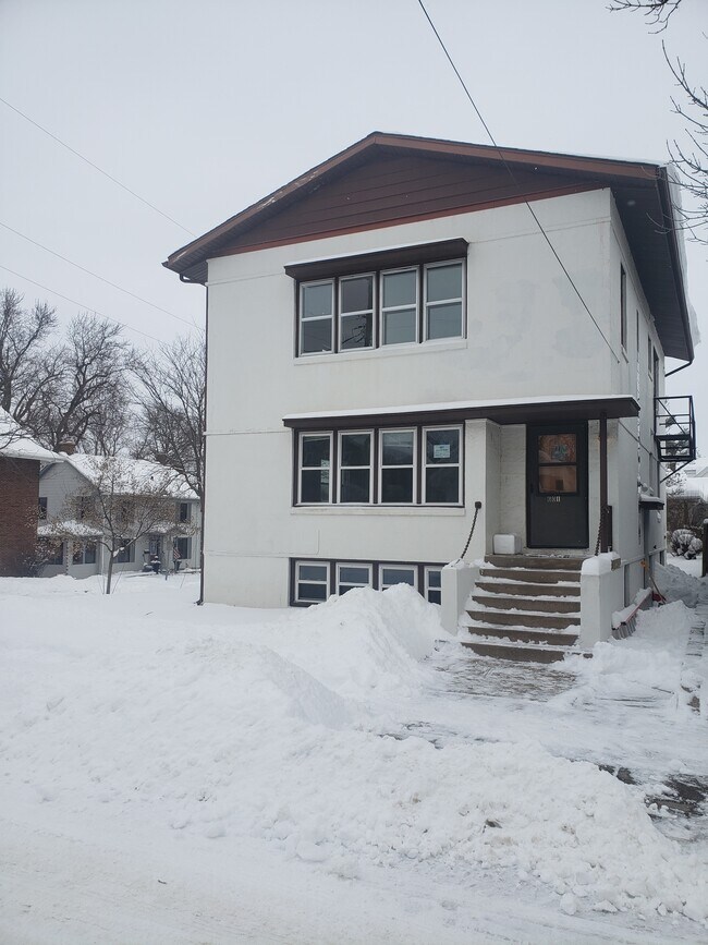 Exterior - 601 S Orchard St