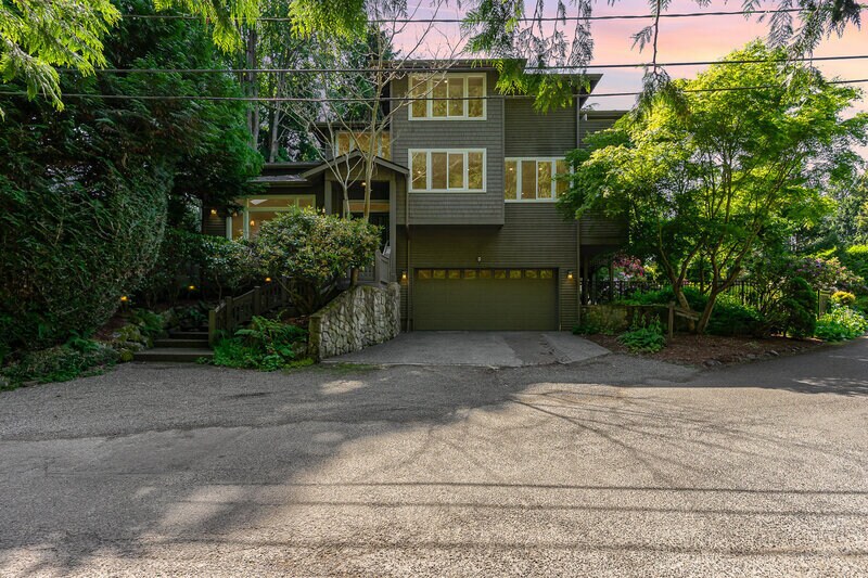 Foto principal - 5443 45th Ave W