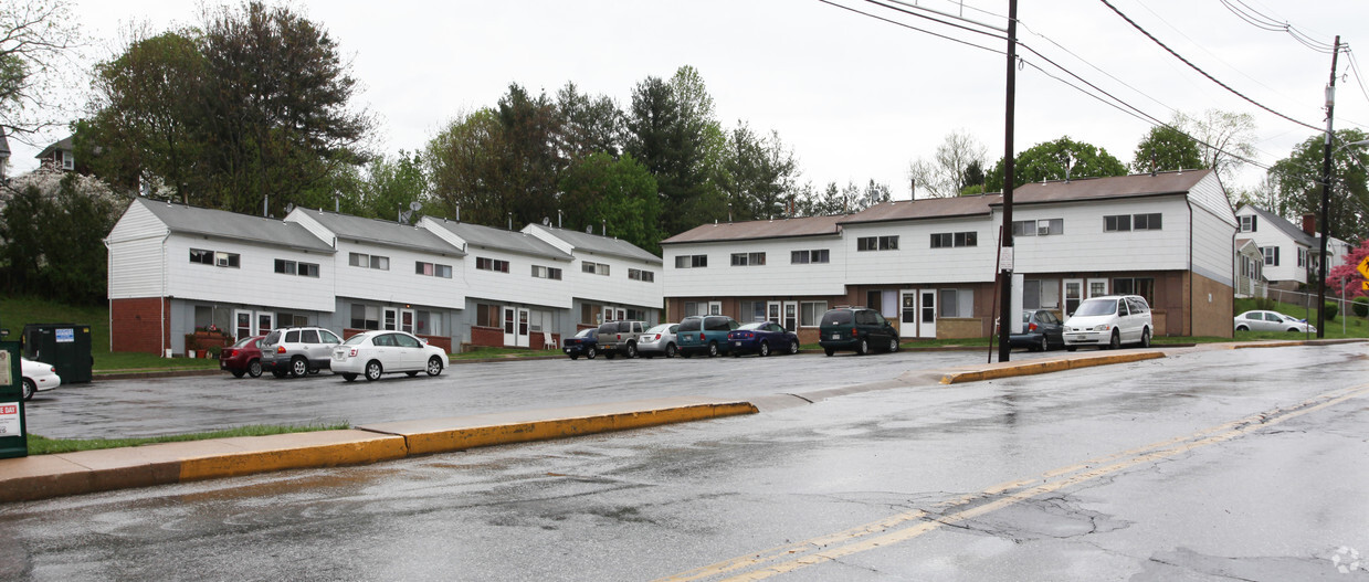 Primary Photo - J.L.S. Apartments