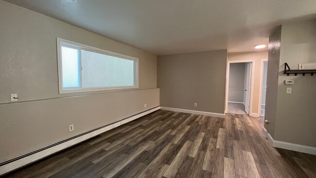 Building Photo - 1103 Karluk St