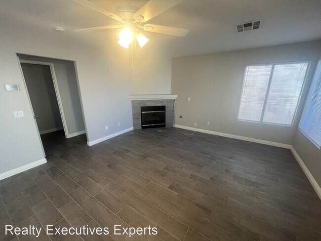 Foto del edificio - 3 br, 2.5 bath House - 922 Drumgooley Ct