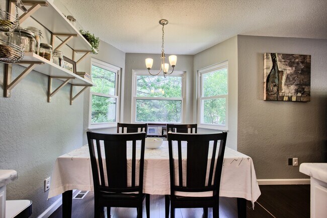 Foto del edificio - 3 Bedroom, 2 Bath Home in Glen Carbon