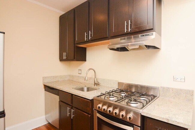Foto del edificio - 4734 N Hermitage Ave