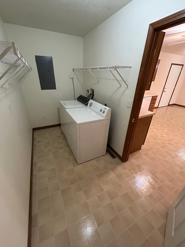 Foto del edificio - 303 N 4th St