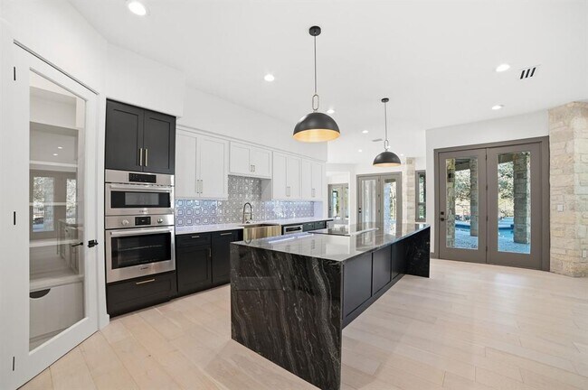 Foto del edificio - 2700 Marina Shores Dr