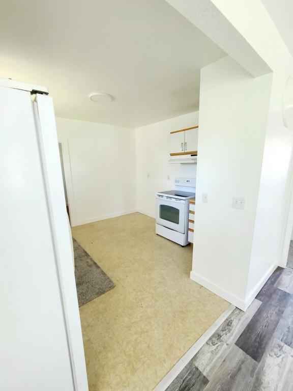 Foto del edificio - 304 S Wasco Ave