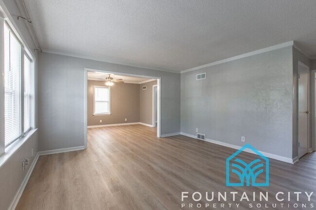 Foto del edificio - 8707 N Main St